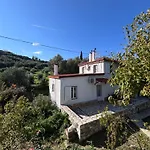 Séjour à la campagne εξοχή-with Fireplace And View To The Sea Eliki