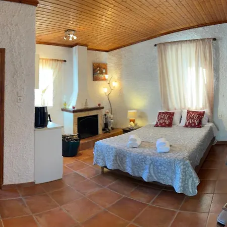 Δωμάτια Εξοχή-With fireplace&view to the sea Εξοχικό σπίτι Eliki