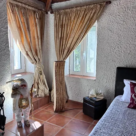 εξοχή-with Fireplace And View To The Sea Landhuis *