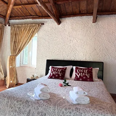 Casa rural Δωμάτια Εξοχή-With fireplace&view to the sea