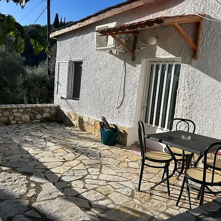 εξοχή-with Fireplace And View To The Sea