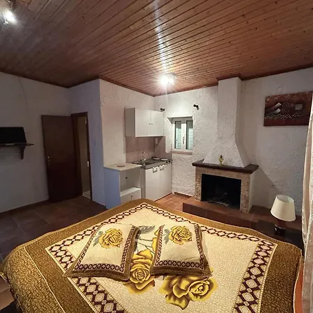 Δωμάτια Εξοχή-With fireplace&view to the sea Casa di campagna Eliki