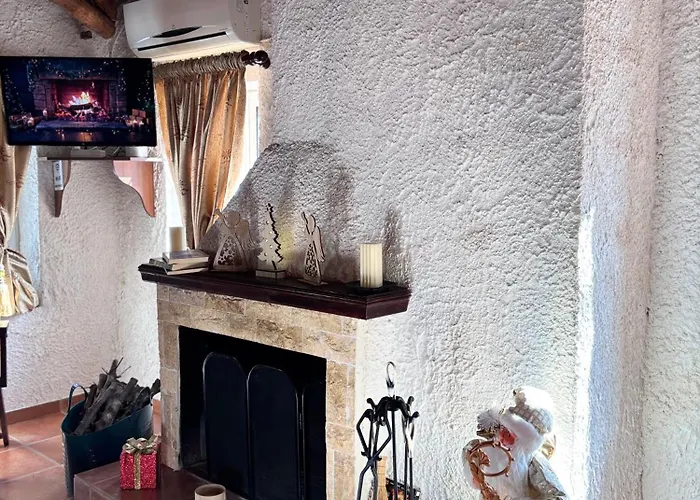 Δωμάτια Εξοχή-With Fireplace And View To The Sea *