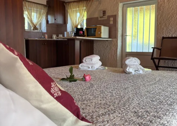 Landhuis Δωμάτια Εξοχή-With Fireplace And View To The Sea Eliki