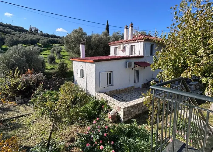 εξοχή-with Fireplace And View To The Sea